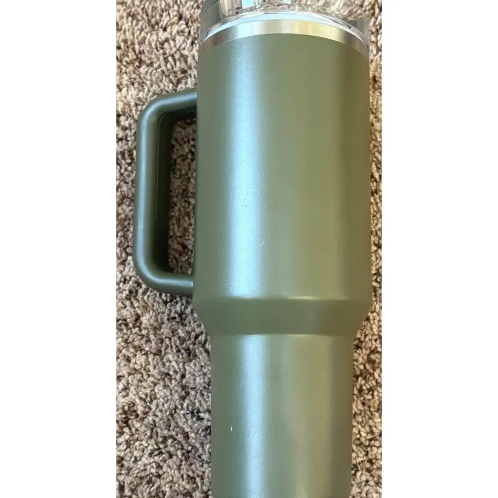 Stanley Quencher H2.0 FlowState 40oz Tumbler Cup Peat Moss Matte Olive Green EUC